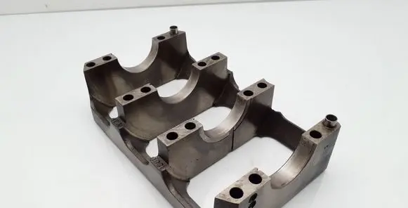 Audi A6 S6 C6 4F Crankshaft Holder 