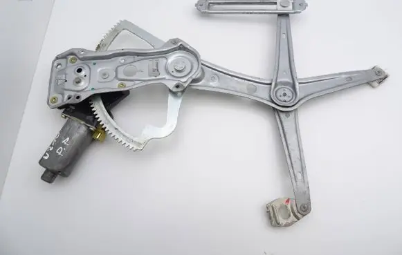 Mercedes-Benz E W210 Front door window regulator with motor 0130821671