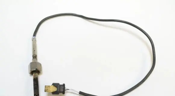 Mercedes-Benz E W212 Oil temperature sensor A0009053905