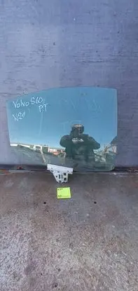 Volvo S60 Rear door window glass 1212123