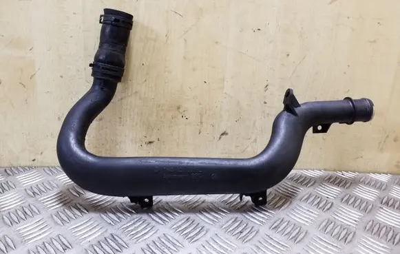 Volkswagen Transporter - Caravelle T5 Engine coolant pipe/hose 7H0121065L