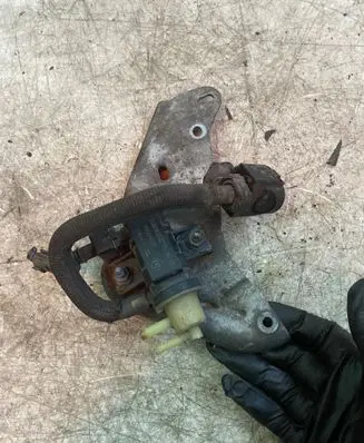Renault Master III Turbo solenoid valve 149561858R
