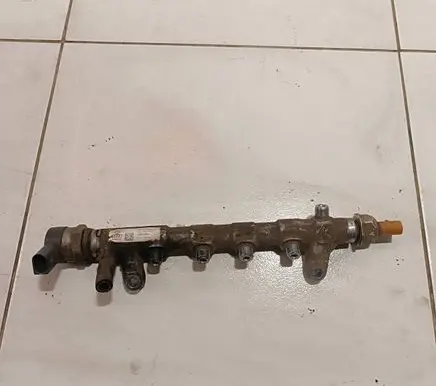 Volkswagen Caddy Fuel main line pipe 03L130089P 2J0000271 0281002859