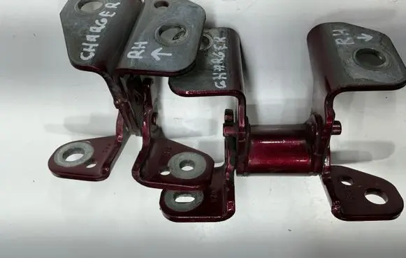 Rear door hinge set