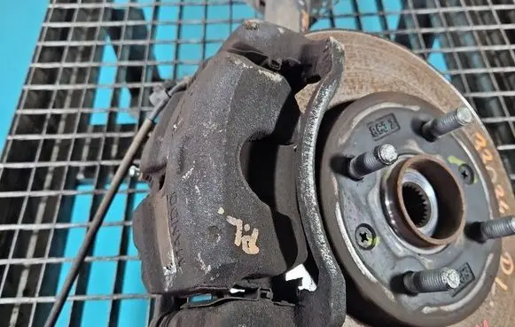 Front brake caliper