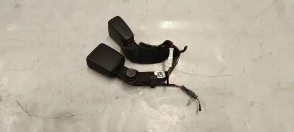 BMW 3 G20 G21 Rear seatbelt buckle 7442030
