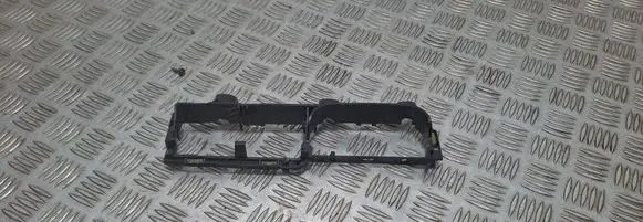 Volkswagen PASSAT B5.5 Front door interior handle trim 3B1867179C