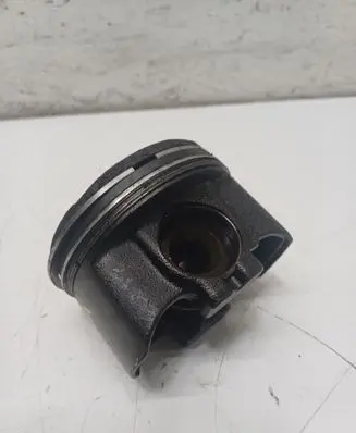 Mercedes-Benz E W238 Piston 082318