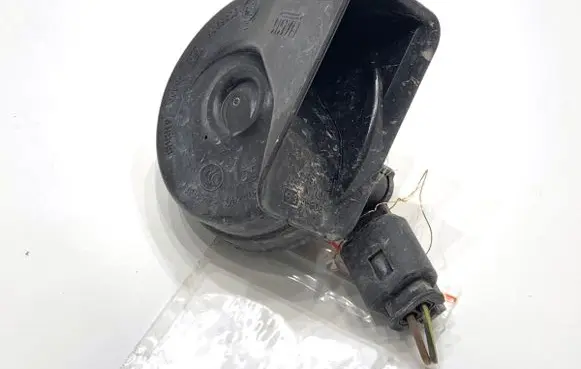 Mercedes-Benz A W176 Horn signal A0005406003
