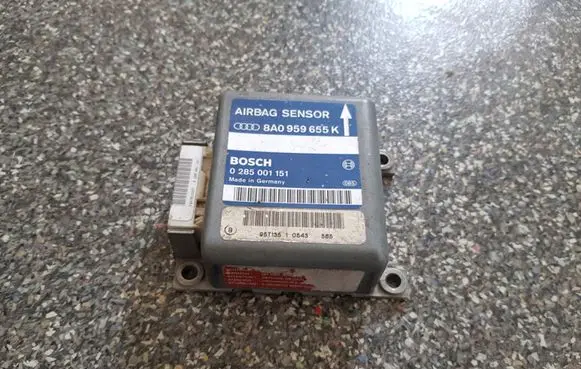 Audi A8 S8 D2 4D Airbag control unit/module 8A0959655K