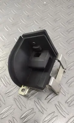BMW 5 F10 F11 Parcel shelf load cover mount bracket 9168473