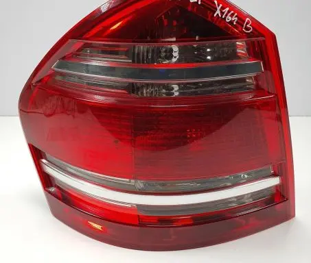 Mercedes-Benz GL X164 Rear/tail lights A1648200564