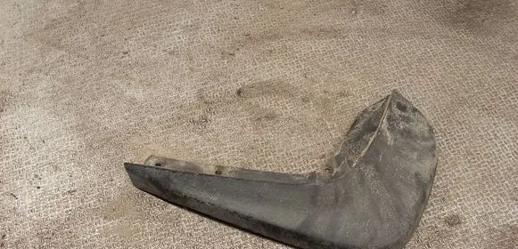 Volvo XC70 Rear mudguard 30744143
