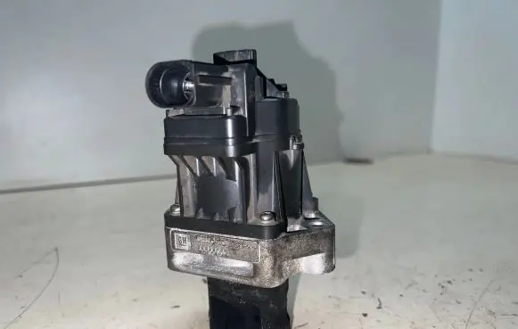 Opel Insignia A EGR valve 55566052