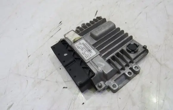 KIA Ceed Engine control unit/module ECU 39130-2A700