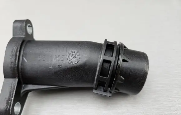 BMW 2 F46 Engine coolant pipe/hose 8511205 11118511205