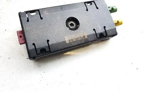 BMW X5 E70 Antenna control unit 6520693332807 65206933328-07