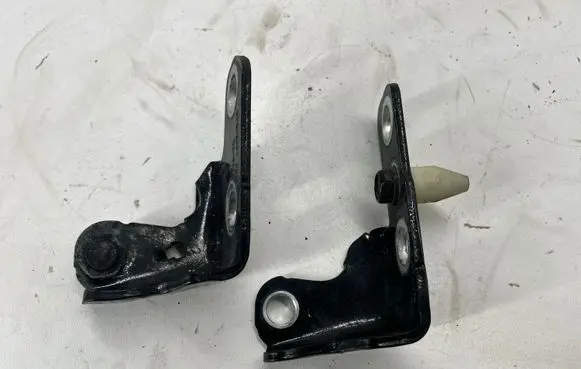 Front door hinge set