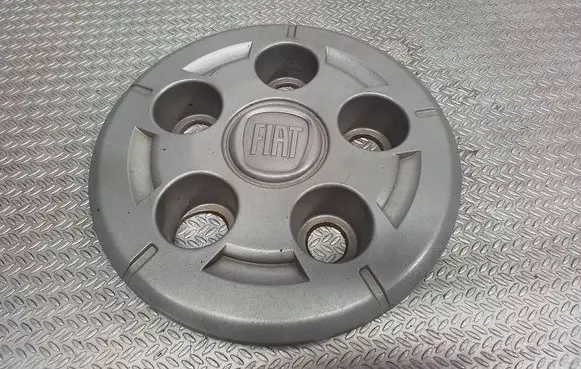 Fiat Ducato R16 wheel hub/cap/trim 1358876080
