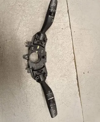 KIA Ceed Wiper turn signal indicator stalk/switch 93404J7950