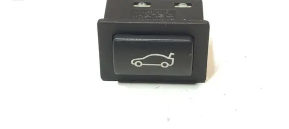 Tailgate opening switch