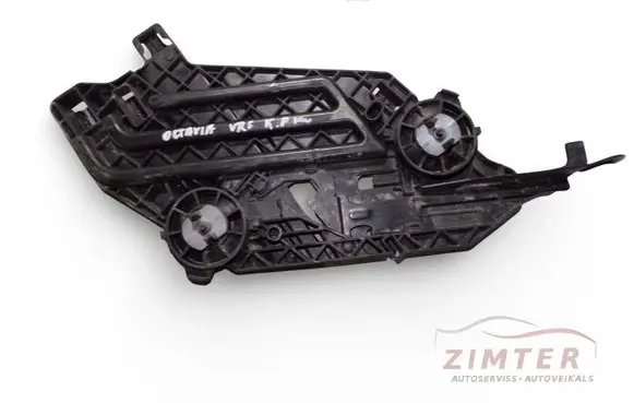 Skoda Octavia Mk2 (1Z) Headlight/headlamp mounting bracket 17035201