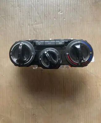 Peugeot 2008 I Climate control unit E1063071