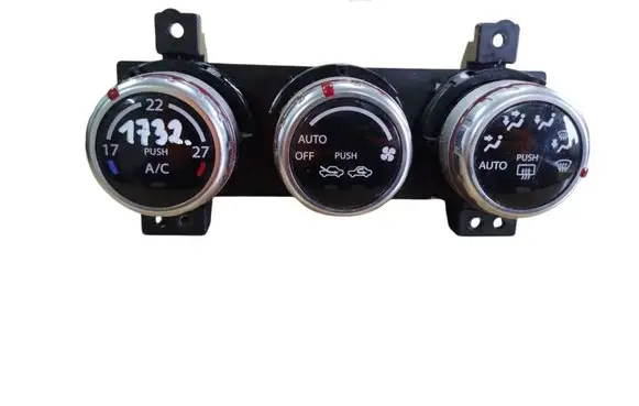 Suzuki SX4 Climate control unit 39510-79J02