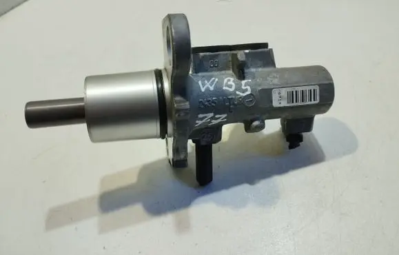 Volkswagen PASSAT B5 Master brake cylinder