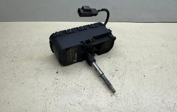 Volvo S60 Headlight wiper motor 0390206218