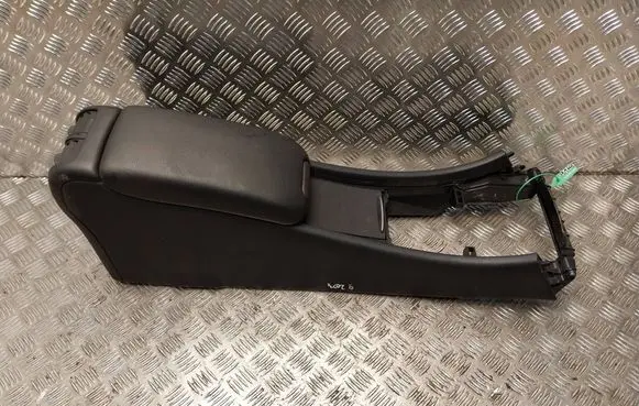 Mercedes-Benz C W203 Center console A2036831508