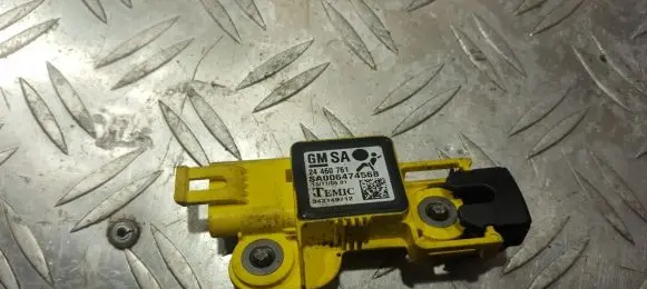 Opel Zafira B Airbag deployment crash/impact sensor 24460761 SA006474568