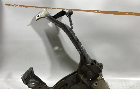 Opel Zafira B Top upper radiator support slam panel