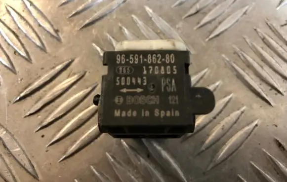 Peugeot 207 Airbag deployment crash/impact sensor 9659186280 500443 170805