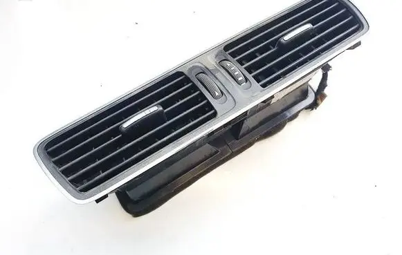 Volkswagen PASSAT B7 Dash center air vent grill s0911538j