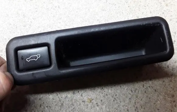 Lexus RX 450H Tailgate opening switch 6929148030