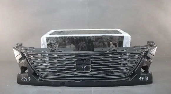 Seat Leon (5F) Front grill 5F0853654C
