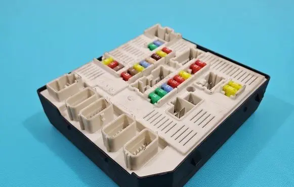 Fuse box set