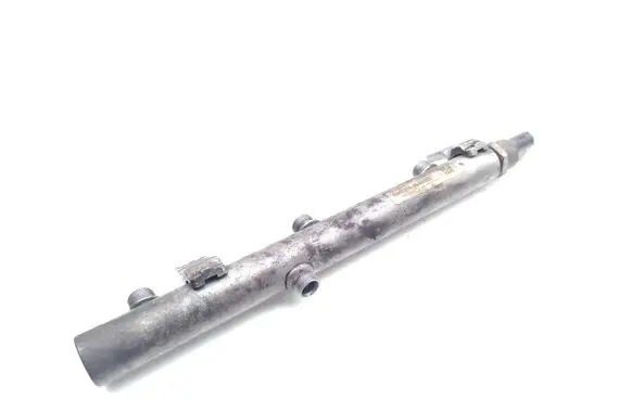 Mercedes-Benz CLS C219 Fuel main line pipe A6420700695 0281002504 0535000442