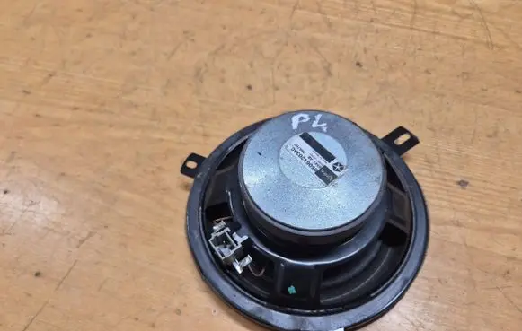 Dodge Nitro Front door speaker 05064203AC 00407J2041 8581AB