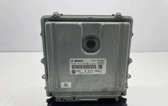 BMW 5 F10 F11 Engine control unit/module 8513169 0281017635