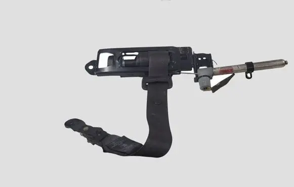 Volvo V50 Front seatbelt 6008892