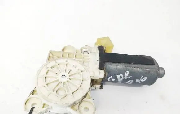 Mercedes-Benz CLK A209 C209 Rear door window regulator motor 0130821972