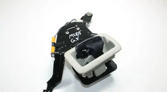 Mazda 5 Middle seatbelt (rear) 