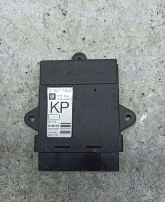 Opel Vectra C Door control unit/module 9227562