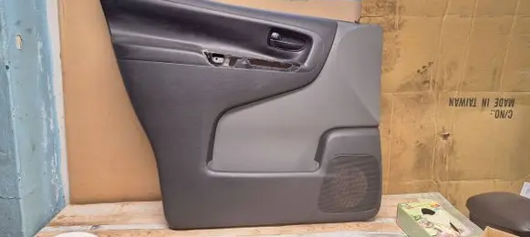 Nissan NV200 Front door card panel trim 809013LM6A