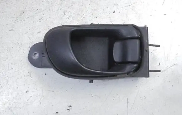 Chevrolet Tacuma Rear door interior handle 96260947