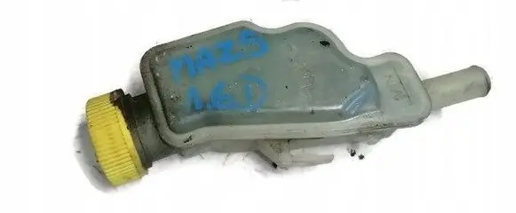 Mazda 5 Power steering fluid tank/reservoir