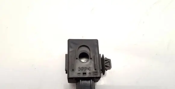 Honda CR-V Horn buzzer relay 0689004920