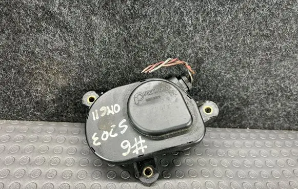 Mercedes-Benz C W203 Intake manifold valve actuator/motor A6111500494
